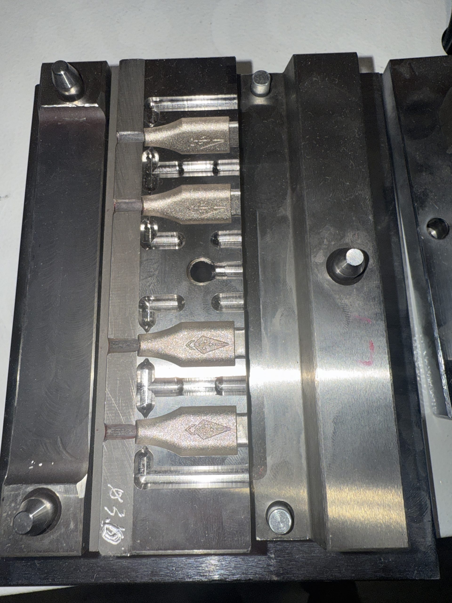Stamping mold